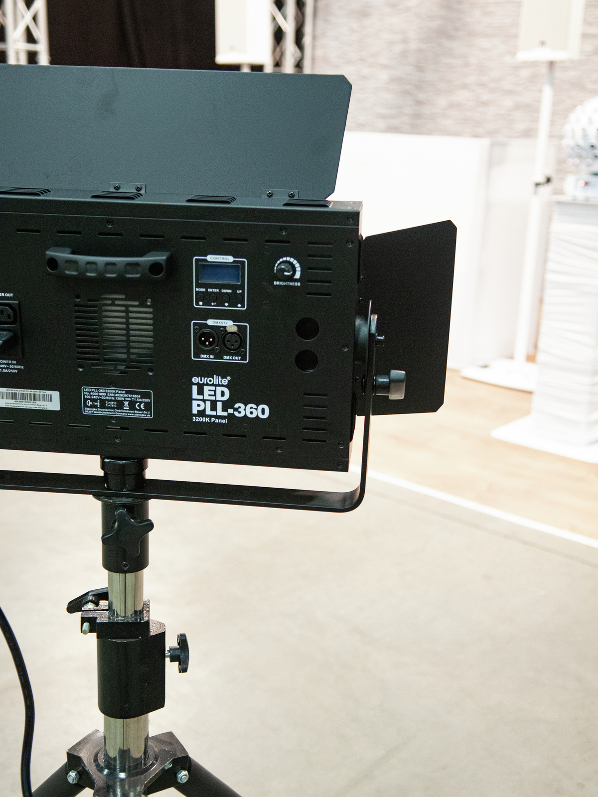 EUROLITE LED PLL-360 3200K Panel