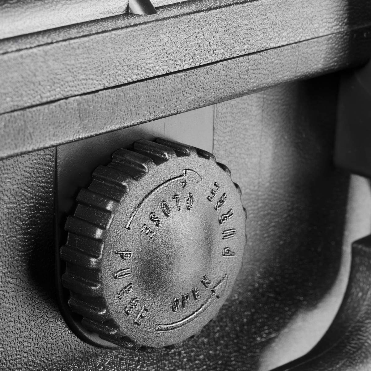 Mantona Outdoor Schutzkoffer M+